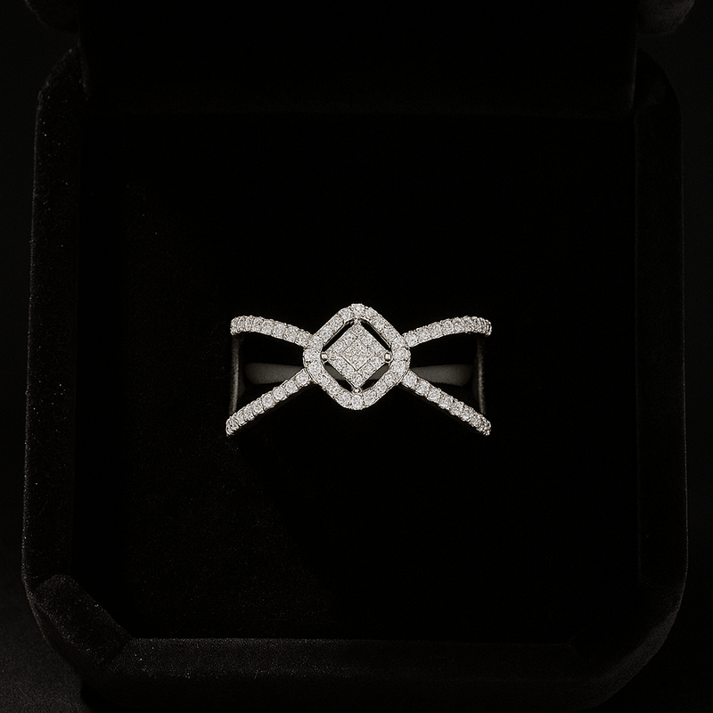 The Entrelacée Diamond Ring