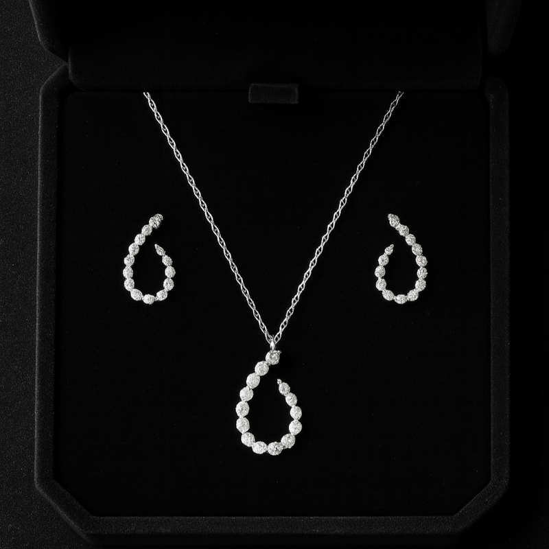 The Loop Diamond Set