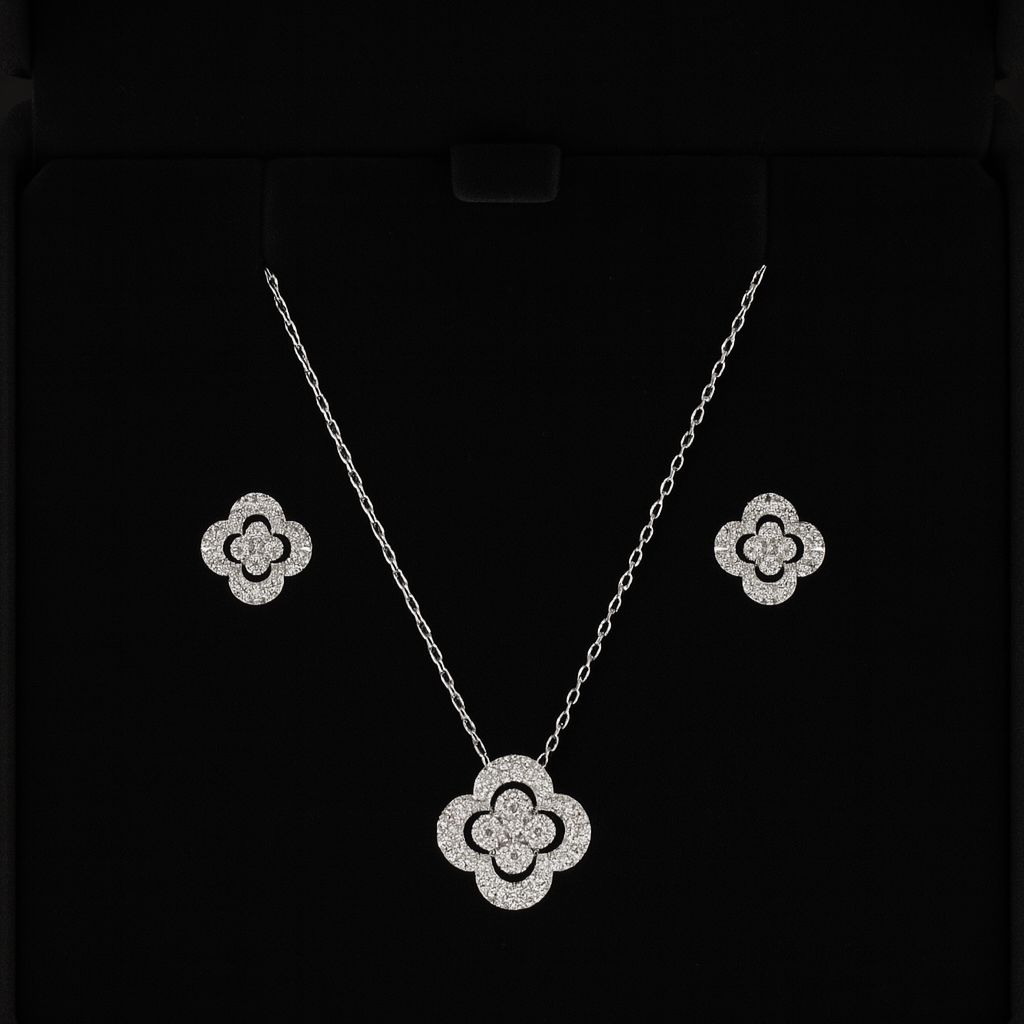 The Clover Diamond Set
