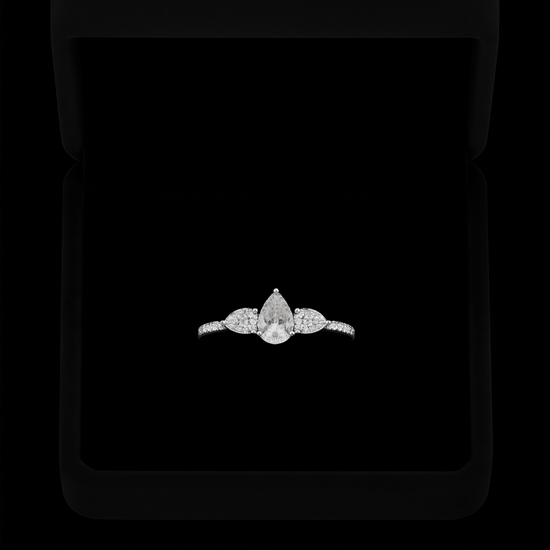 The Pear Lumière Diamond Ring